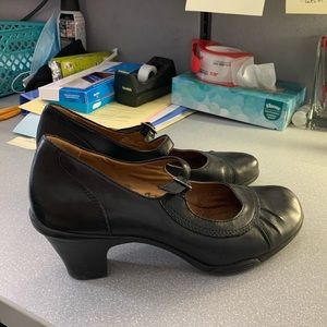 Mary Jane heel Earth Spirit classic size 8